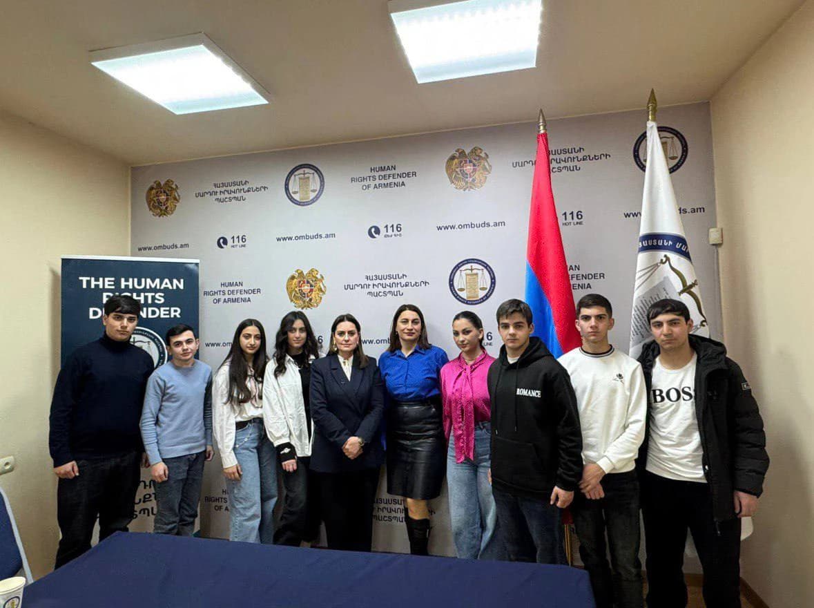 NewsChildren Background Image