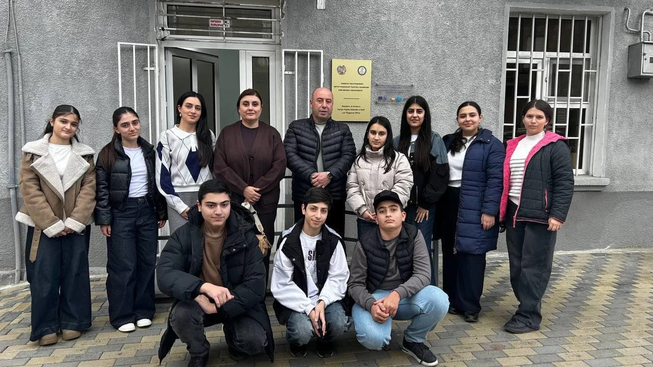 NewsChildren Background Image