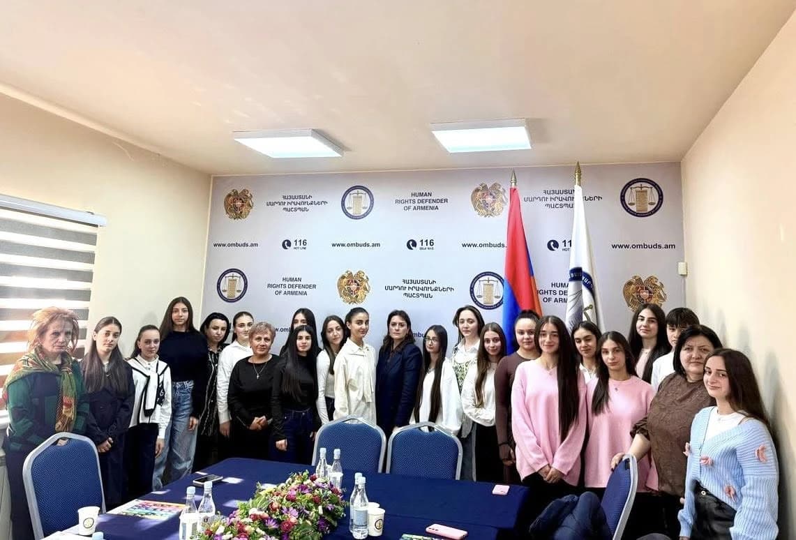 NewsChildren Background Image